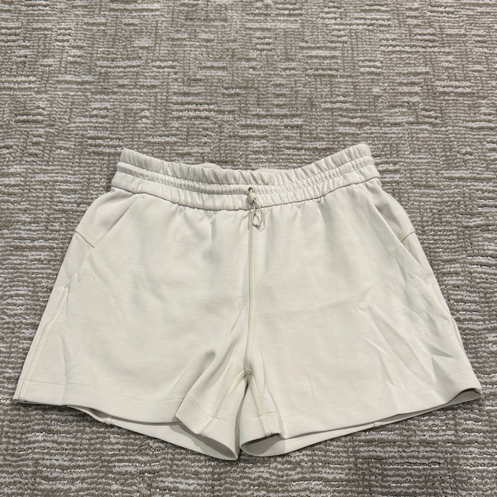 Lululemon Softstreme Bone Shorts